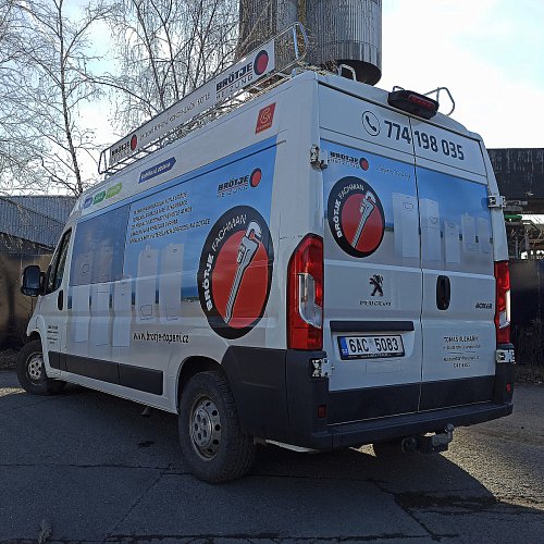 Reklamní polepy automobilů