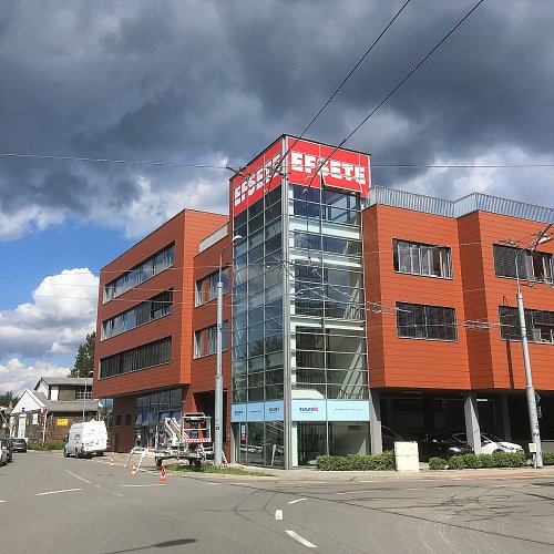 Polepy výloh prodejen