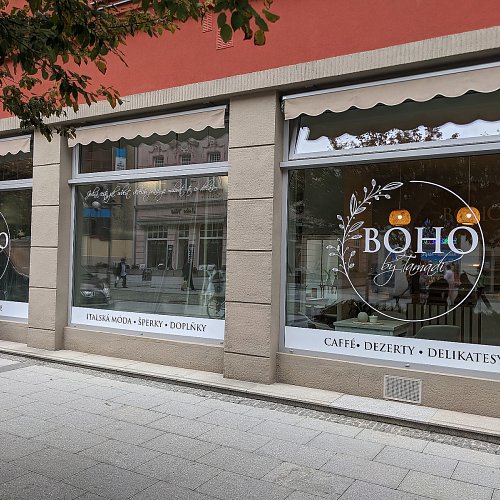 Polepy výloh prodejen