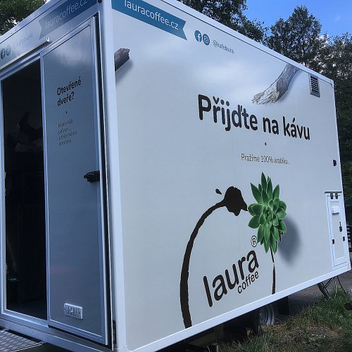 Reklamní polepy automobilů