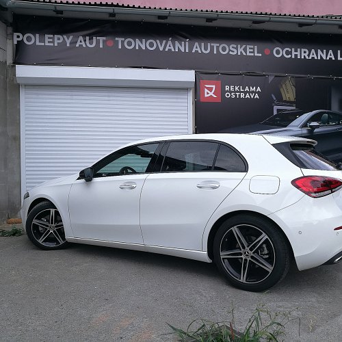 Celopolepy automobilů