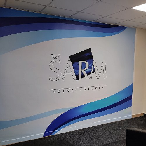 Polep stěn designovými tapetami