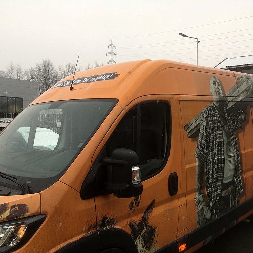 Reklamní polepy automobilů