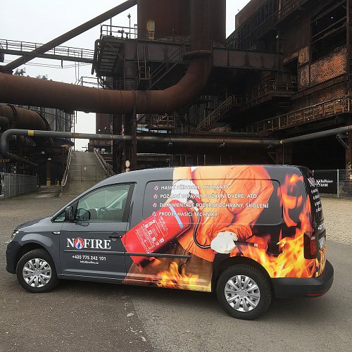 Reklamní polepy automobilů