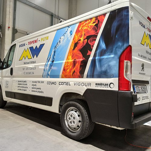 Reklamní polepy automobilů