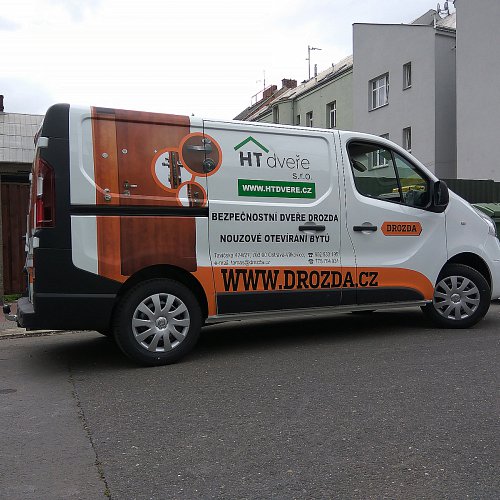 Reklamní polepy automobilů