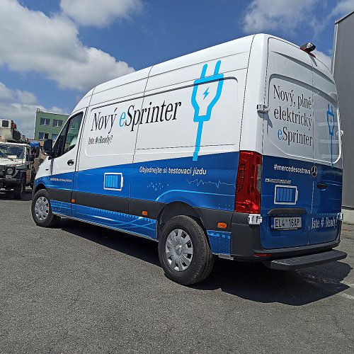 Reklamní polepy automobilů