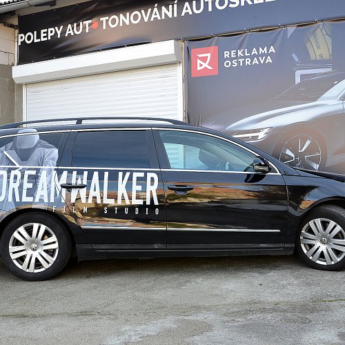 Reklamní polepy automobilů