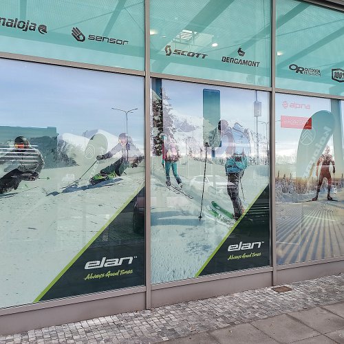 Polepy výloh prodejen