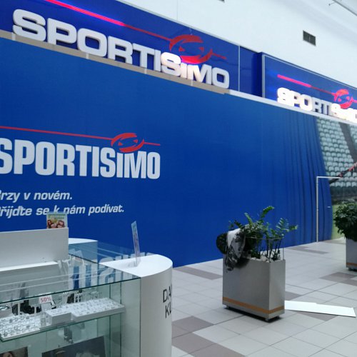 Polepy výloh prodejen