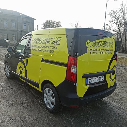 Reklamní polepy automobilů