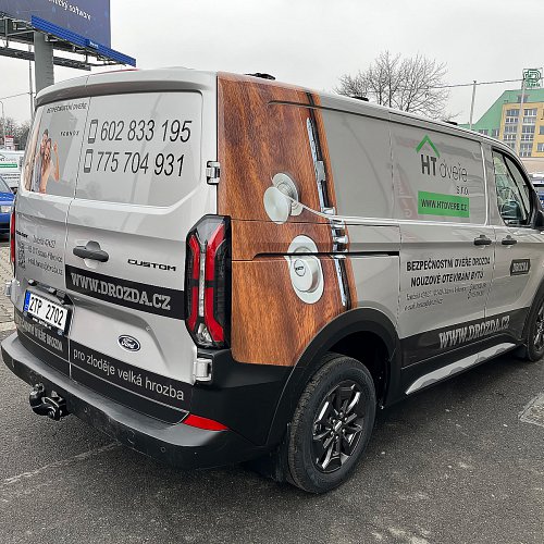 Reklamní polepy automobilů