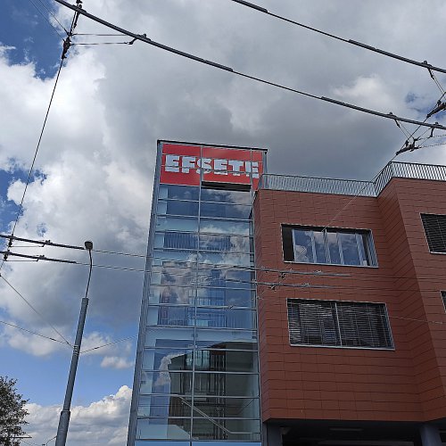 Polepy výloh prodejen