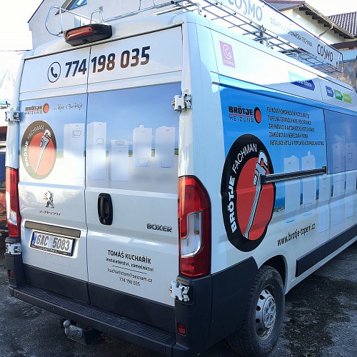 Reklamní polepy automobilů