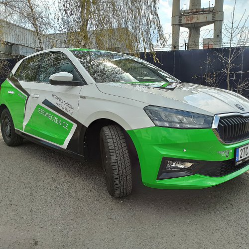 Reklamní polepy automobilů