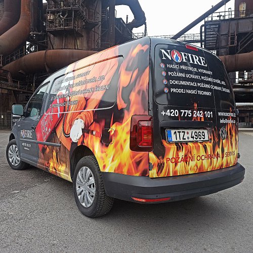 Reklamní polepy automobilů