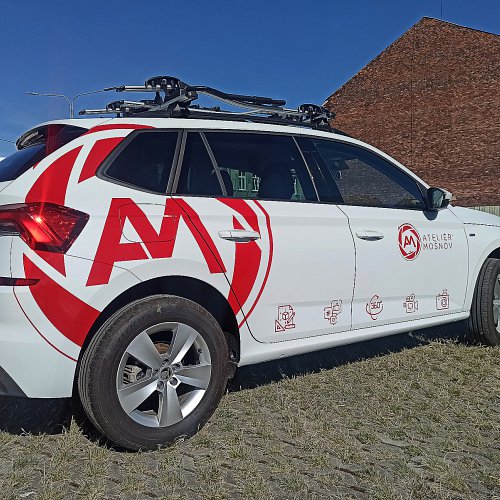 Reklamní polepy automobilů