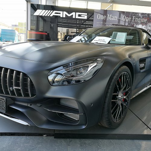 Celopolepy automobilů