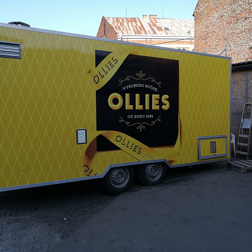 Reklamní polepy automobilů