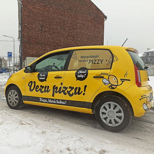 Reklamní polepy automobilů