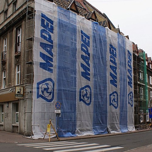 Zakrývací sítě staveb