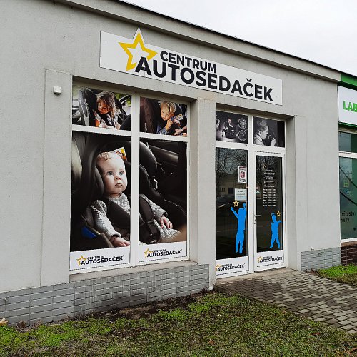 Polepy výloh prodejen