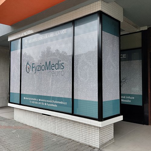 Polepy výloh prodejen