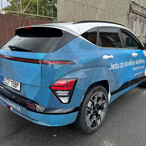 Reklamní polepy automobilů