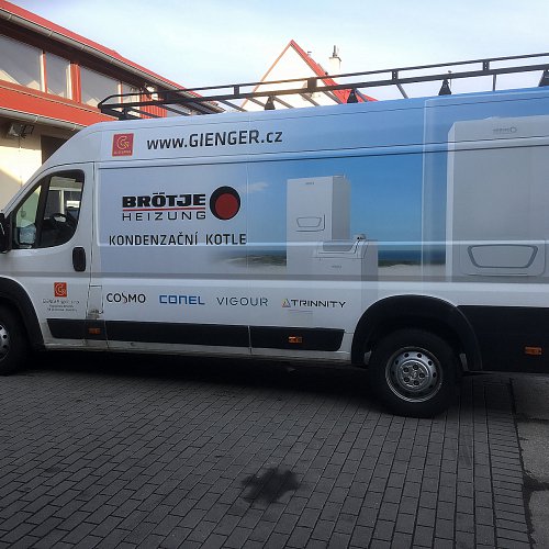 Reklamní polepy automobilů