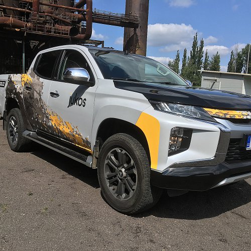 Reklamní polepy automobilů