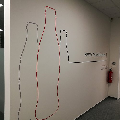 Polep stěn designovými tapetami