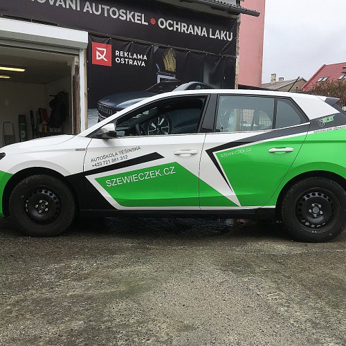 Celopolepy automobilů