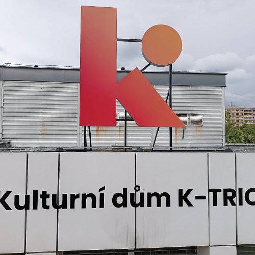 Světelná 3D loga