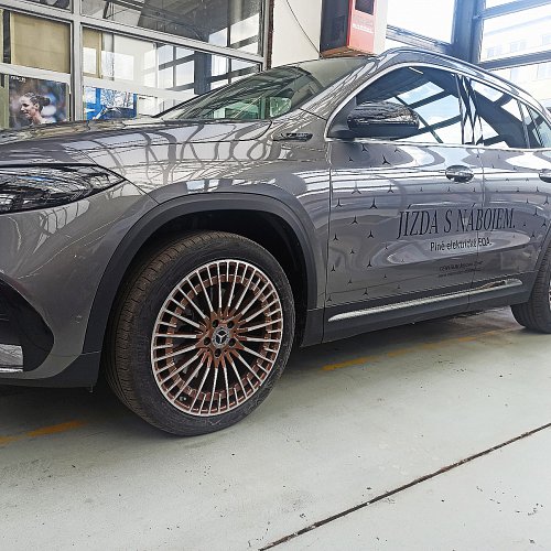 Reklamní polepy automobilů