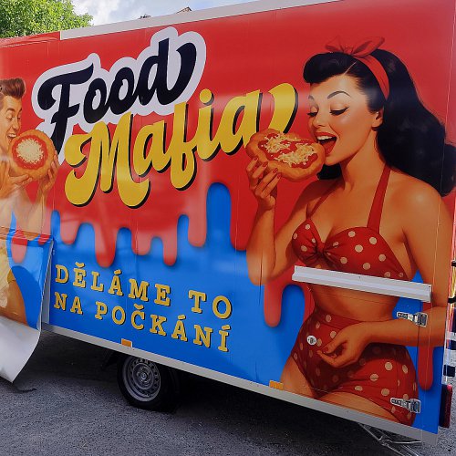 Polepy foodtrucku