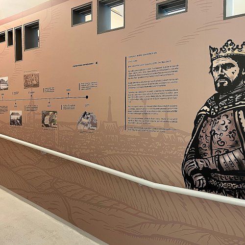 Polep stěn designovými tapetami