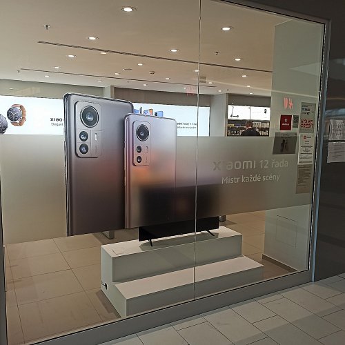 Polepy výloh prodejen