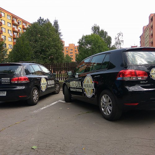 Reklamní polepy automobilů