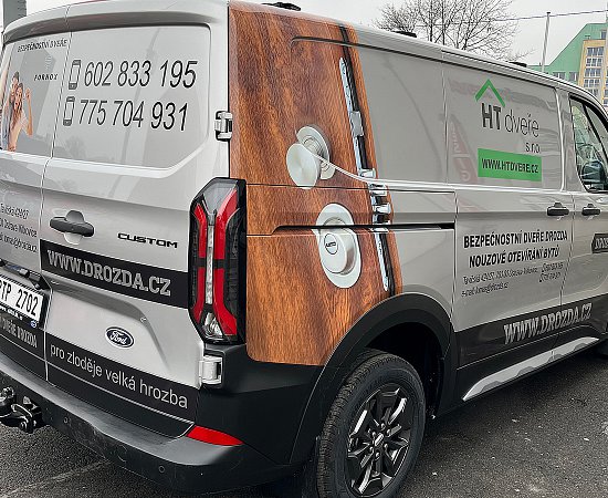 Reklamní polepy automobilů